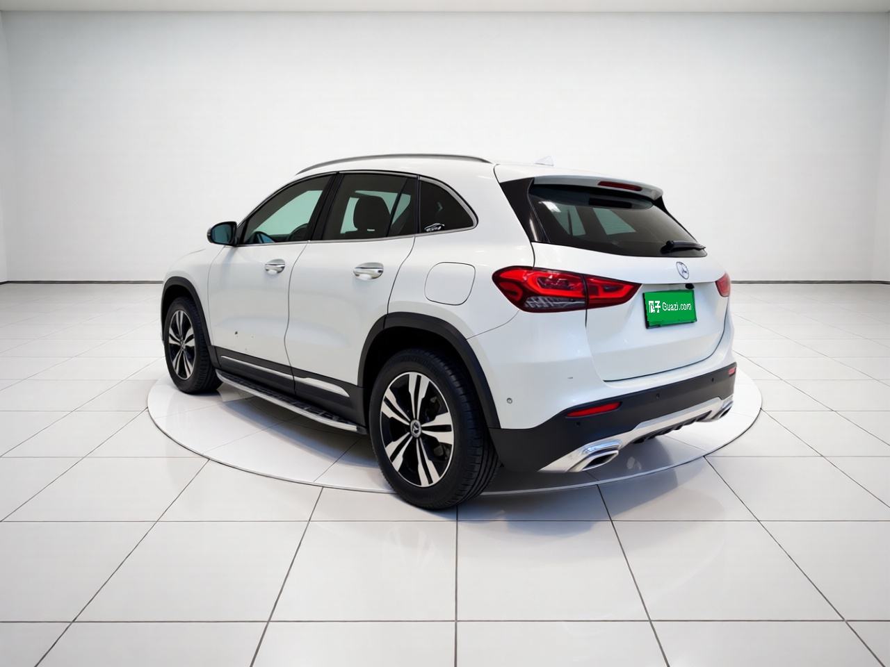 Mercedes-Benz GLA - фото 3