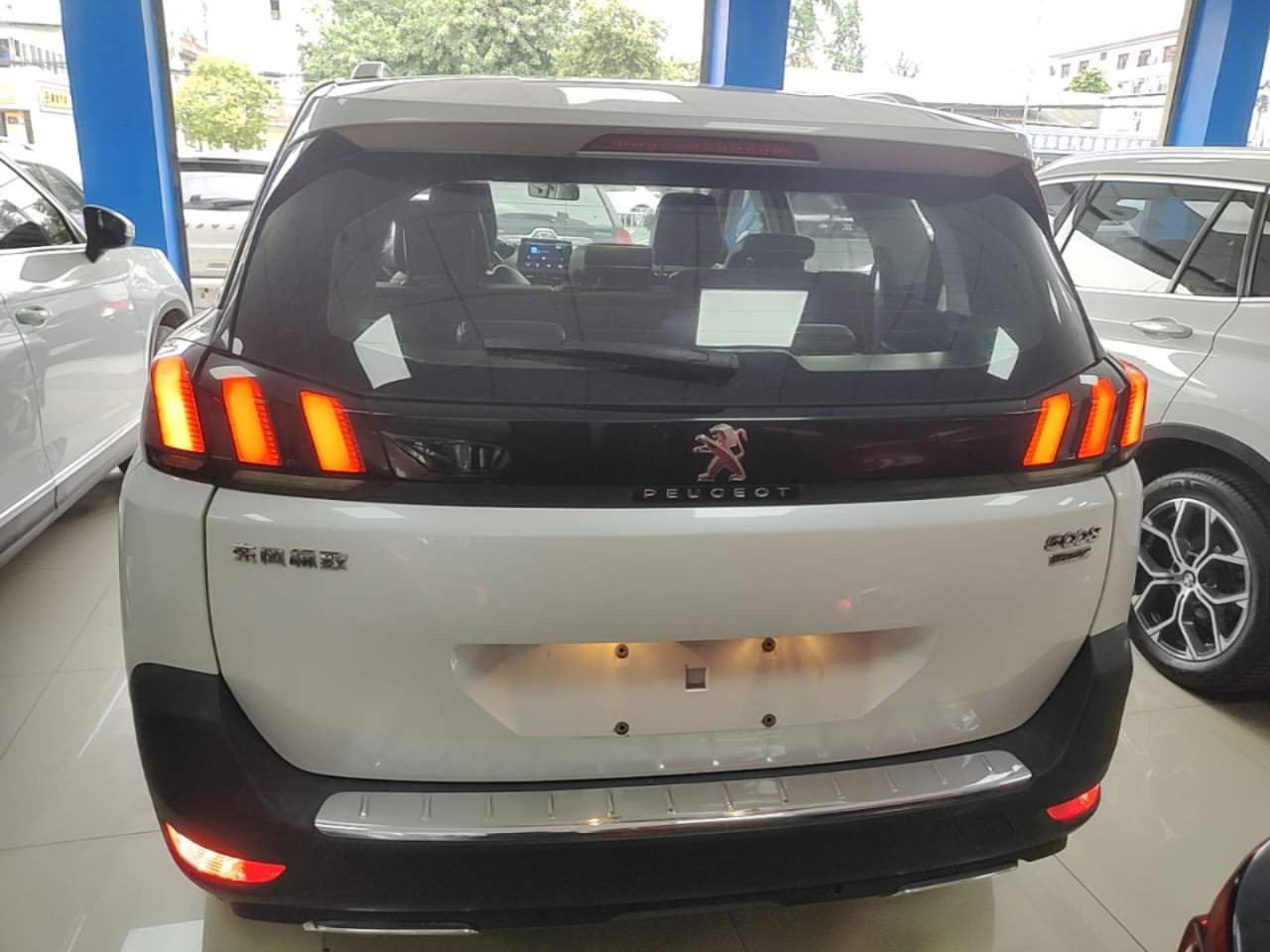 Peugeot 5008 - фото 4