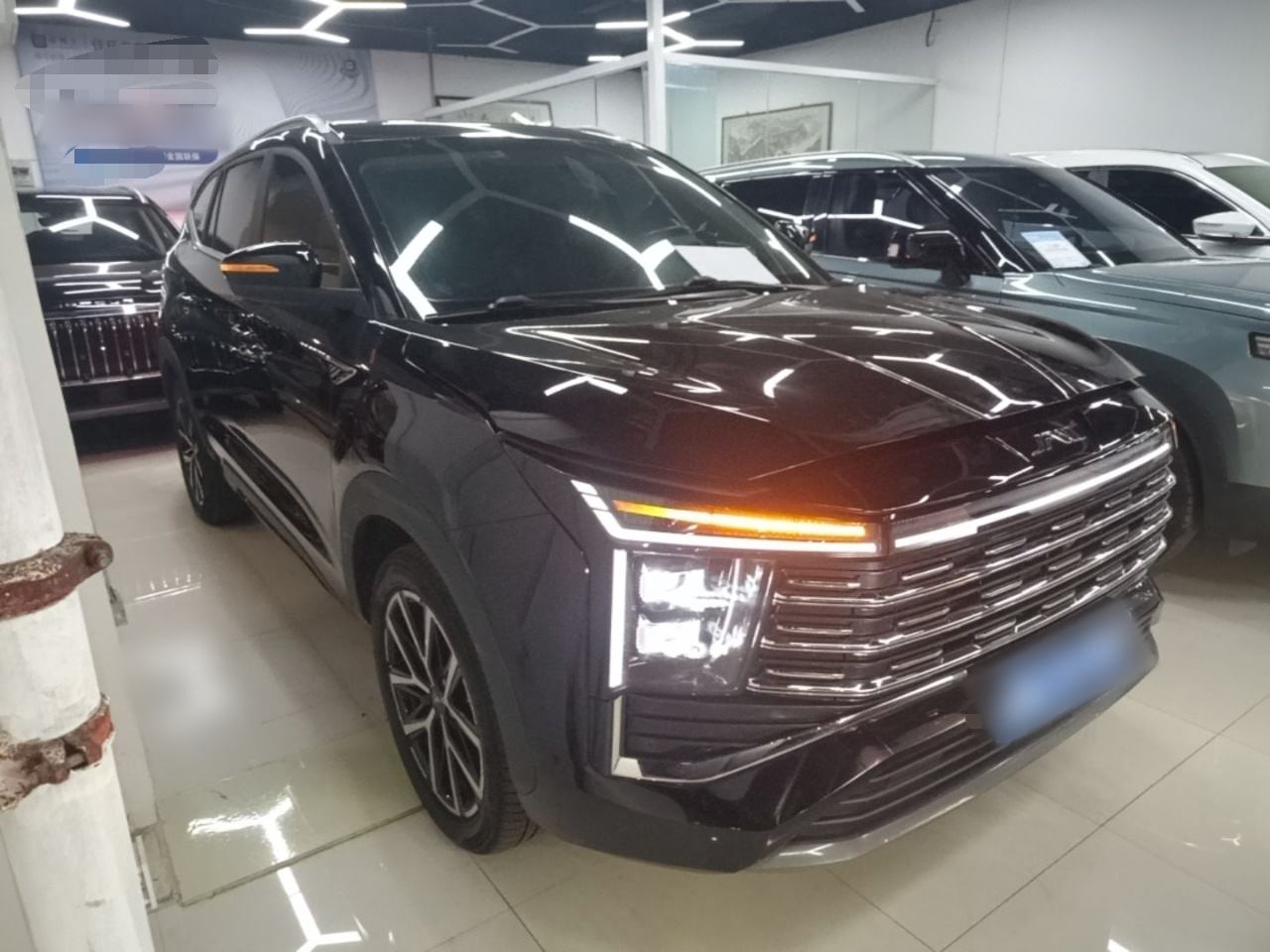 JAC X8 PLUS - фото 4