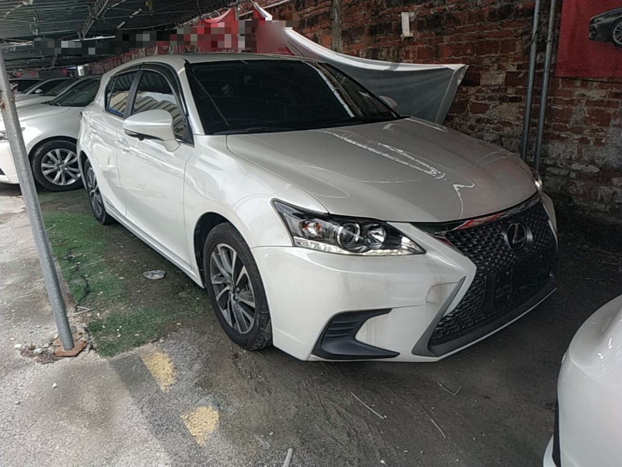 Lexus CT - фото 4