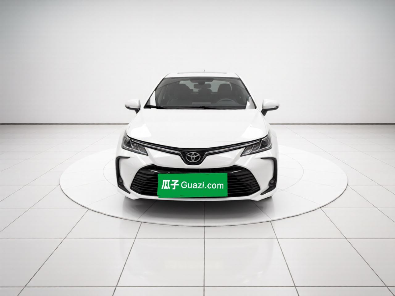 Toyota Corolla - фото 1