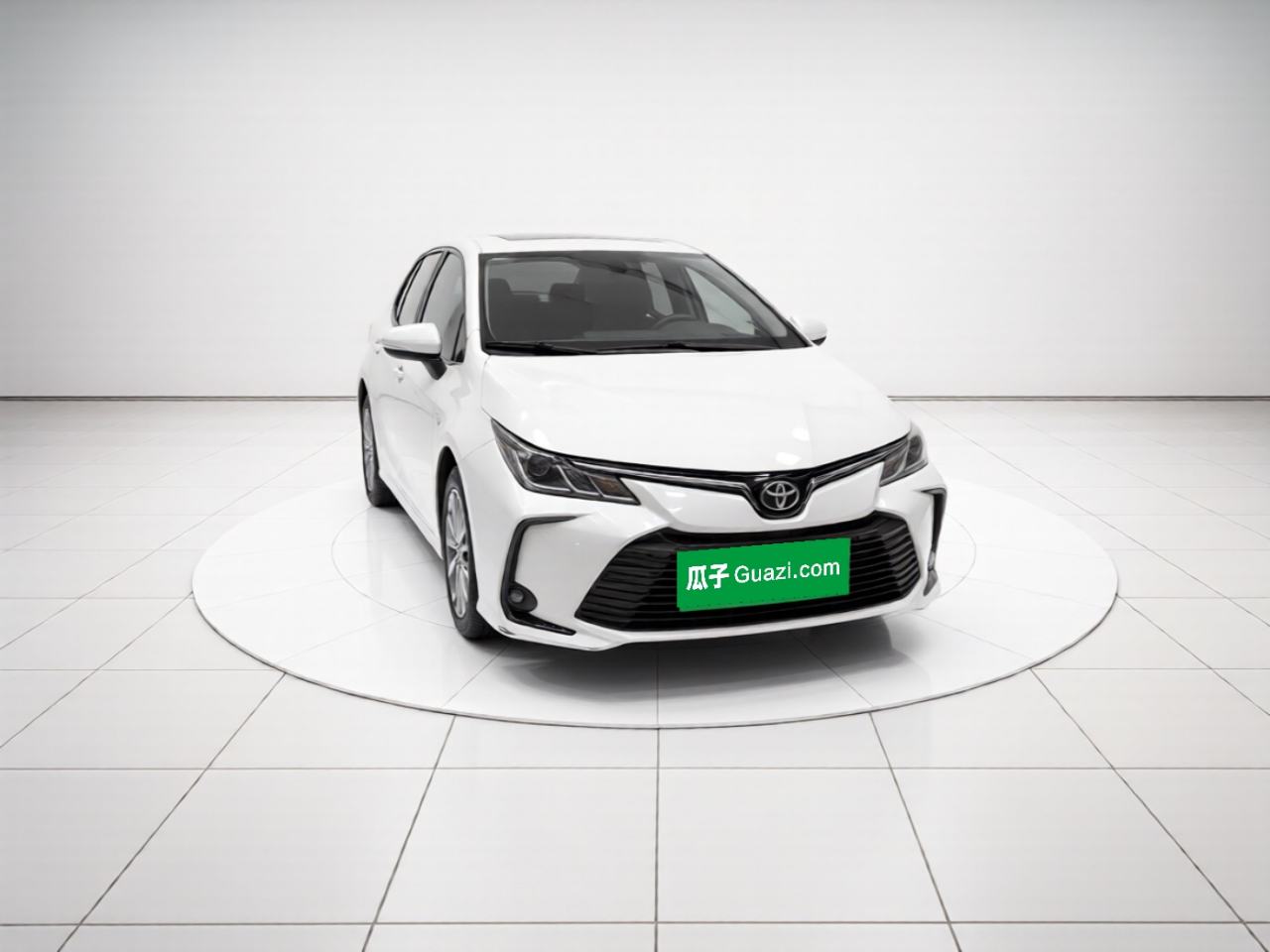 Toyota Corolla - фото 2