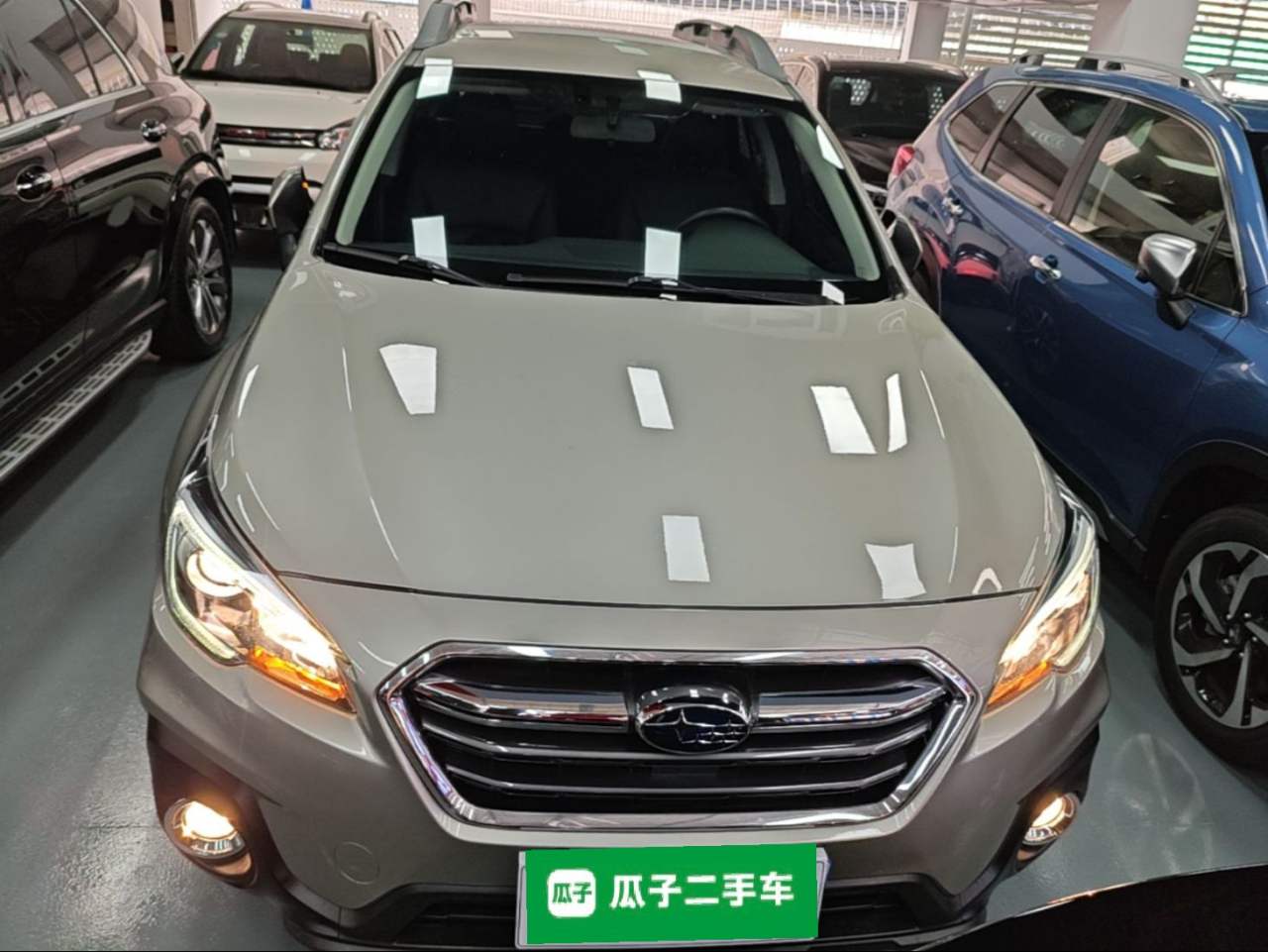 Subaru Outback - фото 1