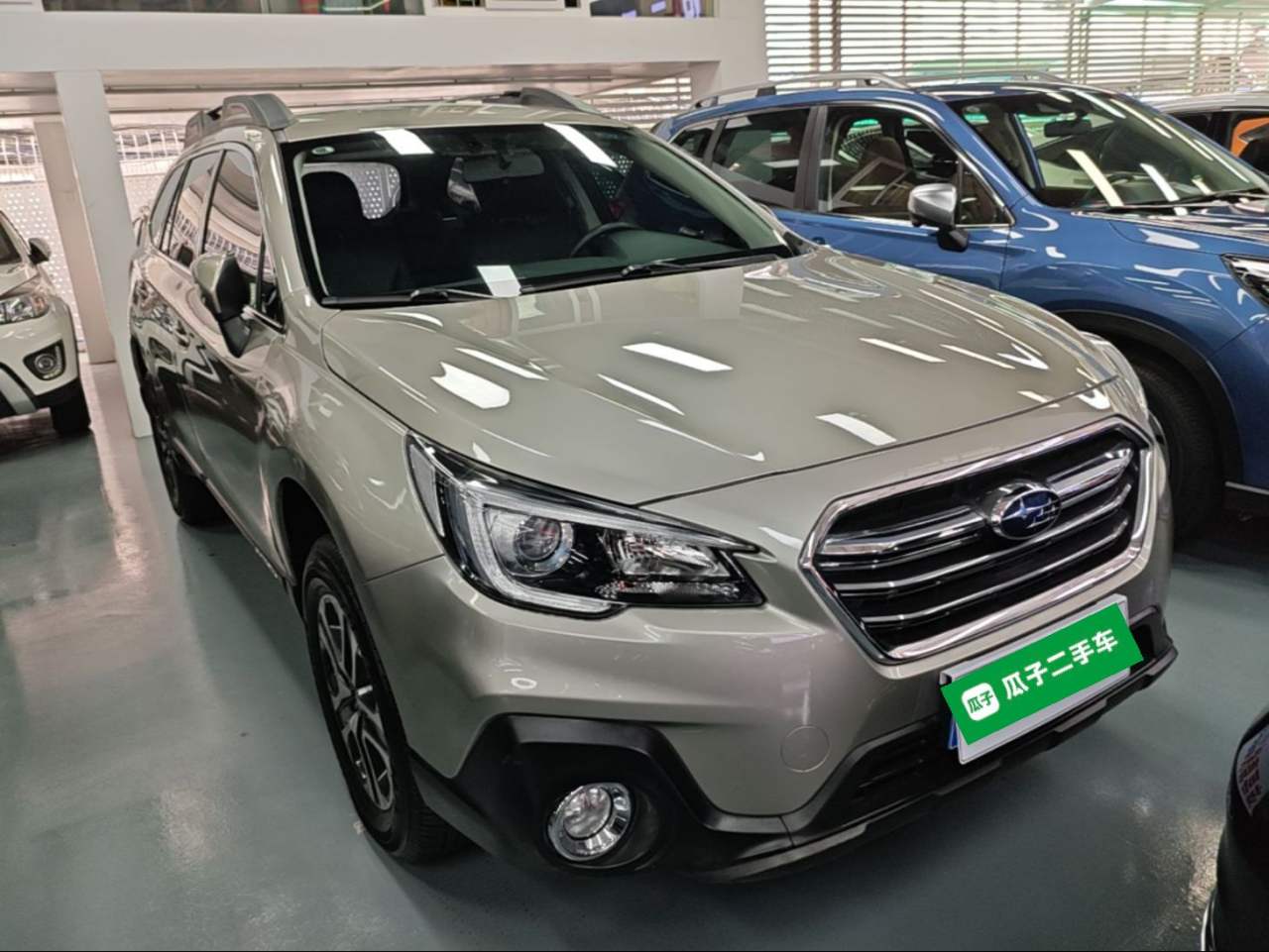 Subaru Outback - фото 4
