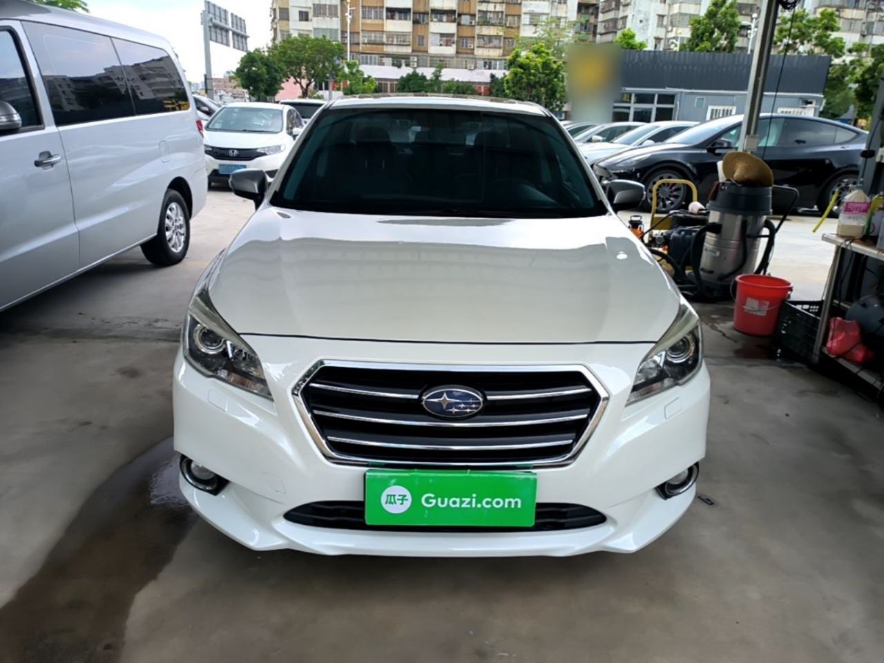 Subaru Legacy - фото 1