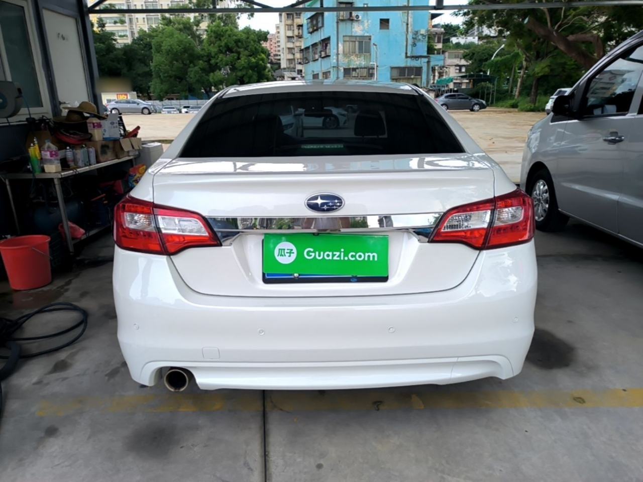 Subaru Legacy - фото 4