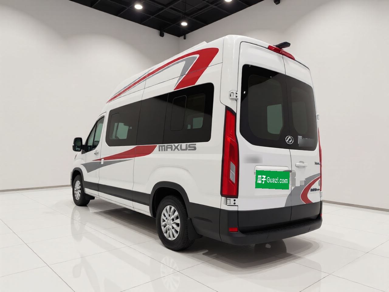 Maxus V100 - фото 3