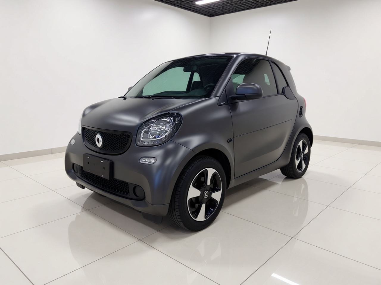 smart fortwo - фото 0
