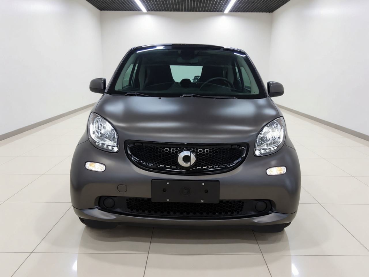smart fortwo - фото 1