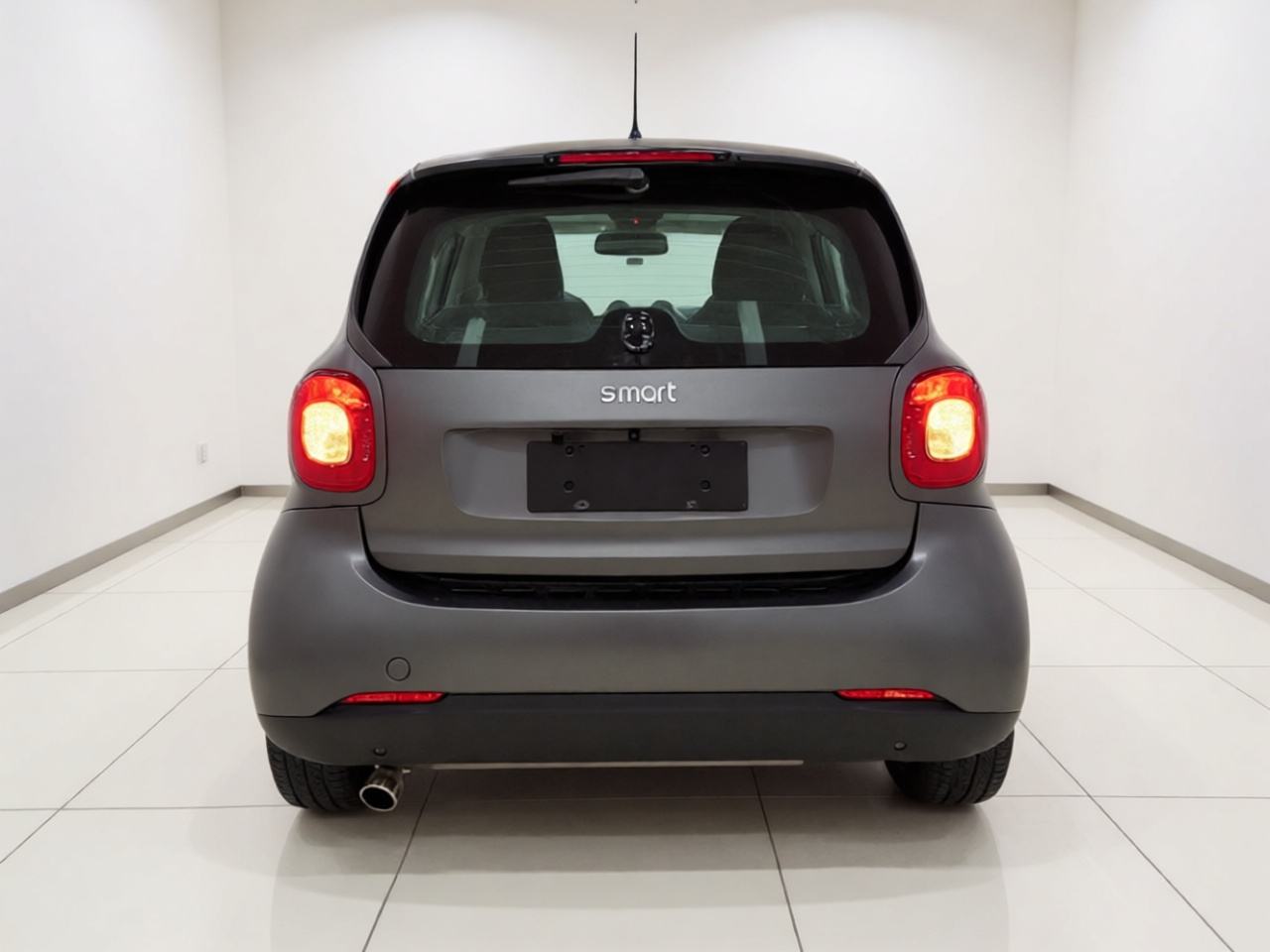 smart fortwo - фото 2
