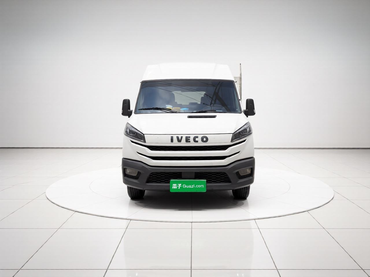 Iveco Daily - фото 1