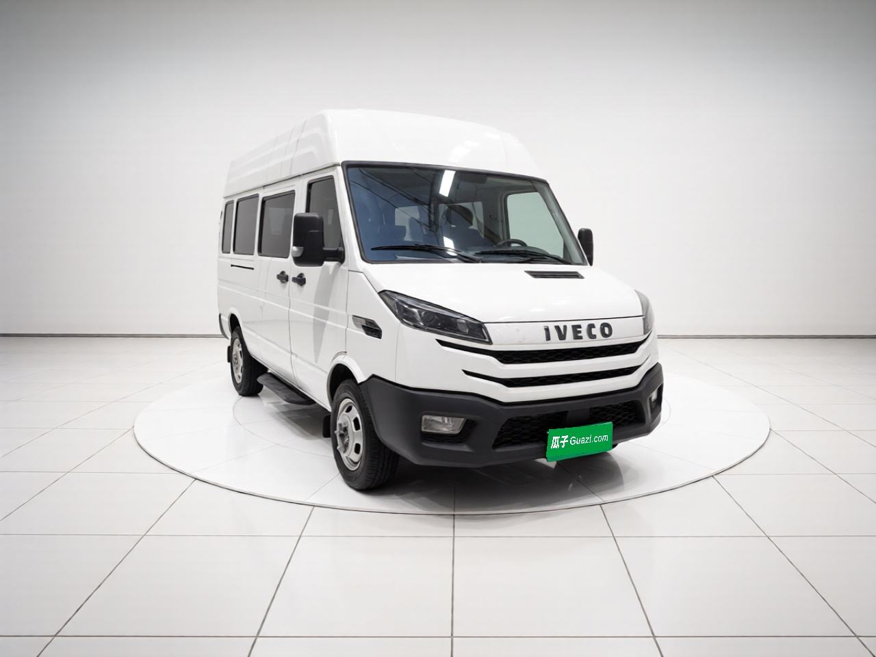 Iveco Daily - фото 2