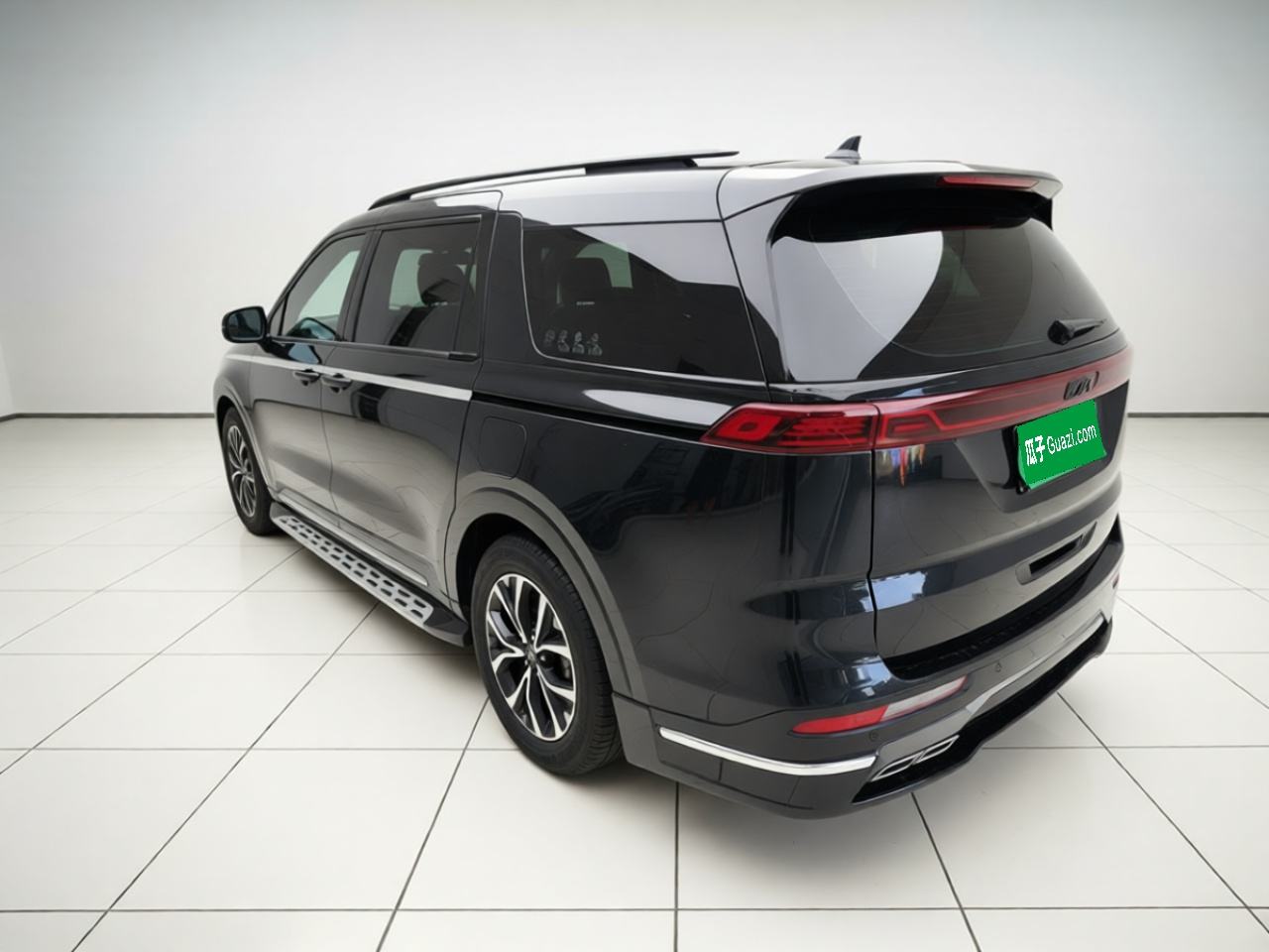 Kia Carnival - фото 3