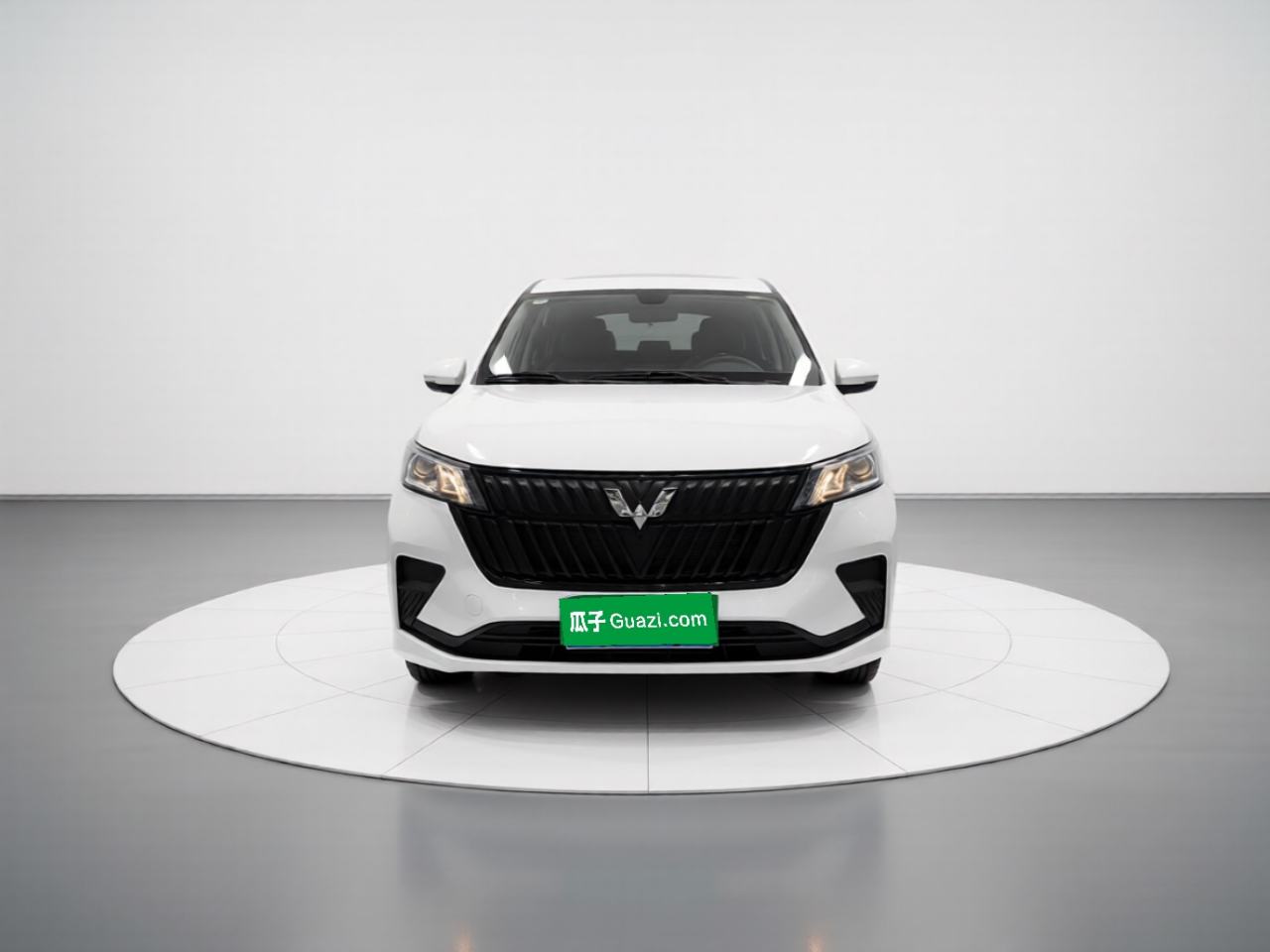 Wuling Jiachen - фото 1