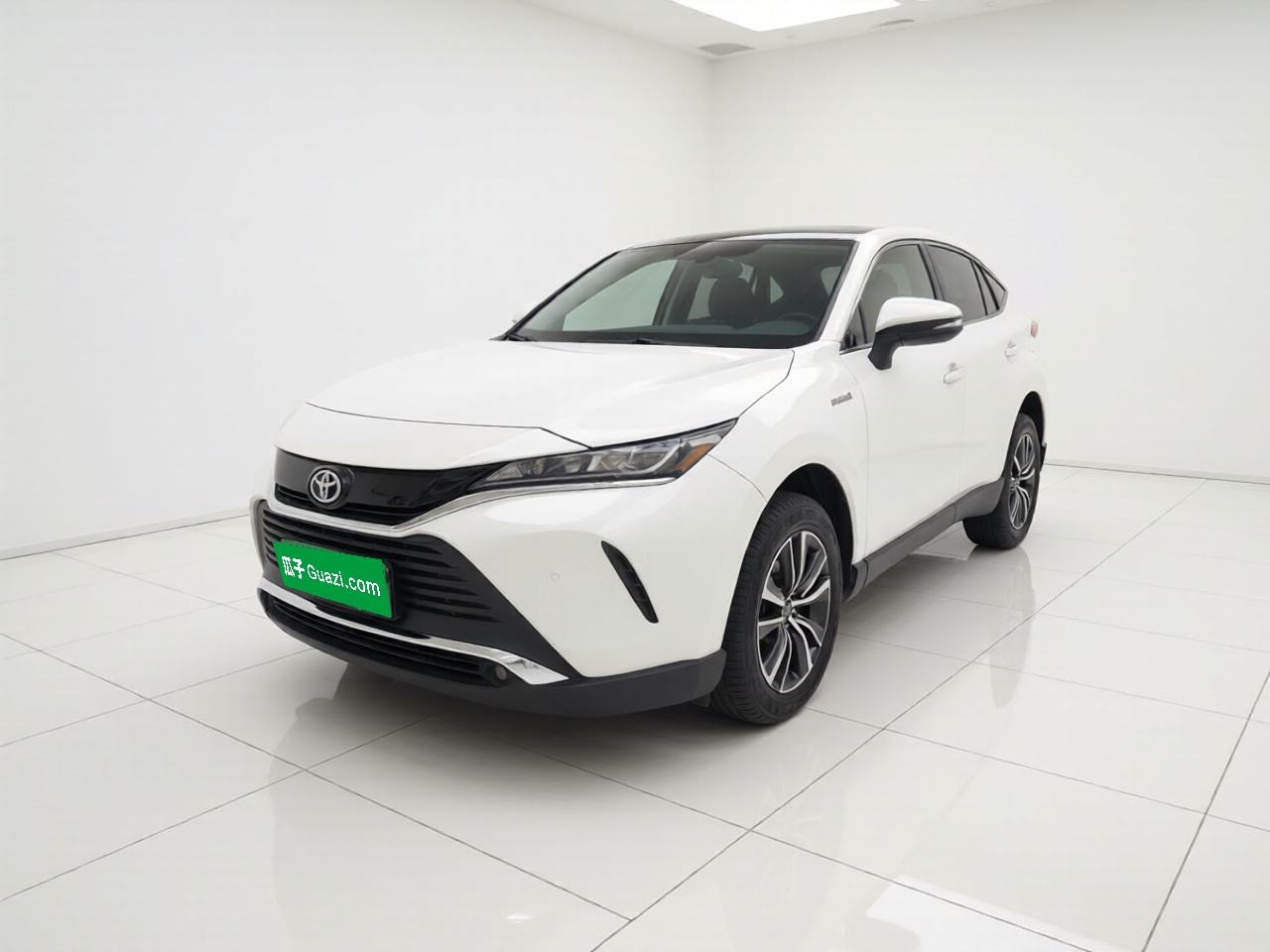Toyota Harrier - фото 0