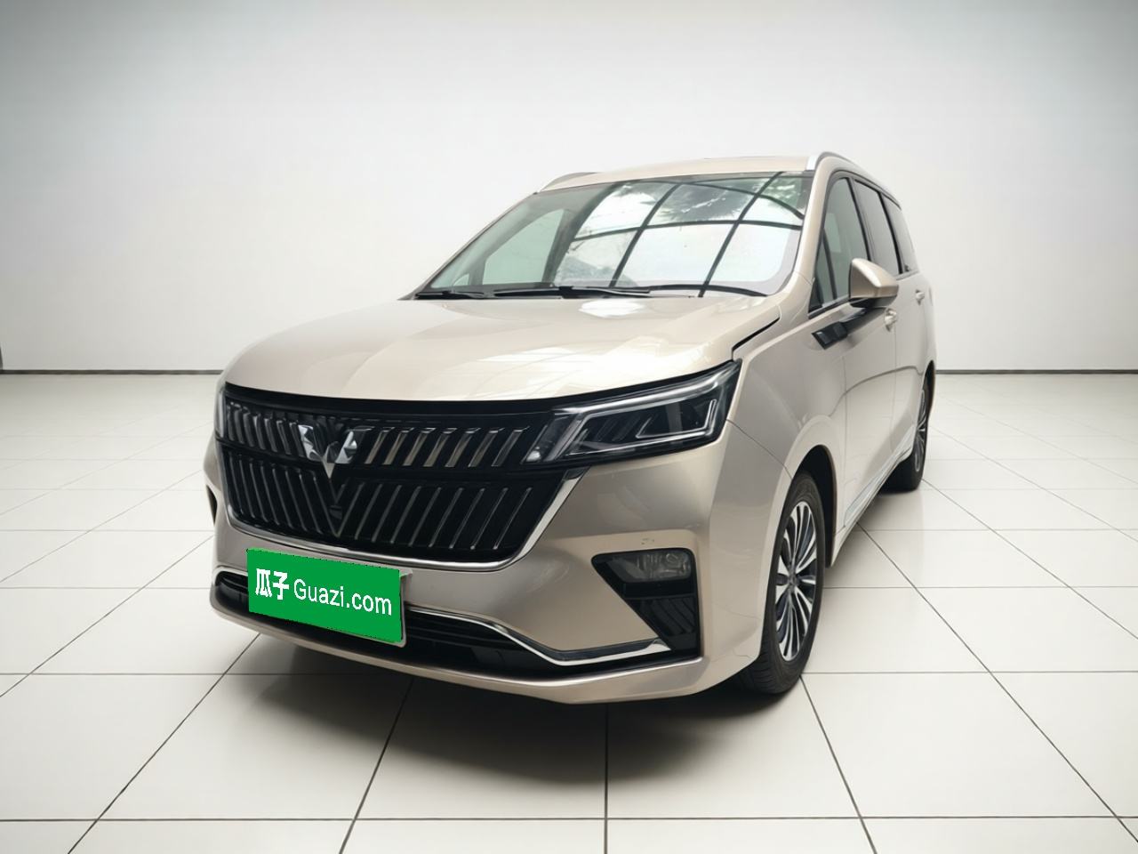 Wuling Jiachen - фото 0