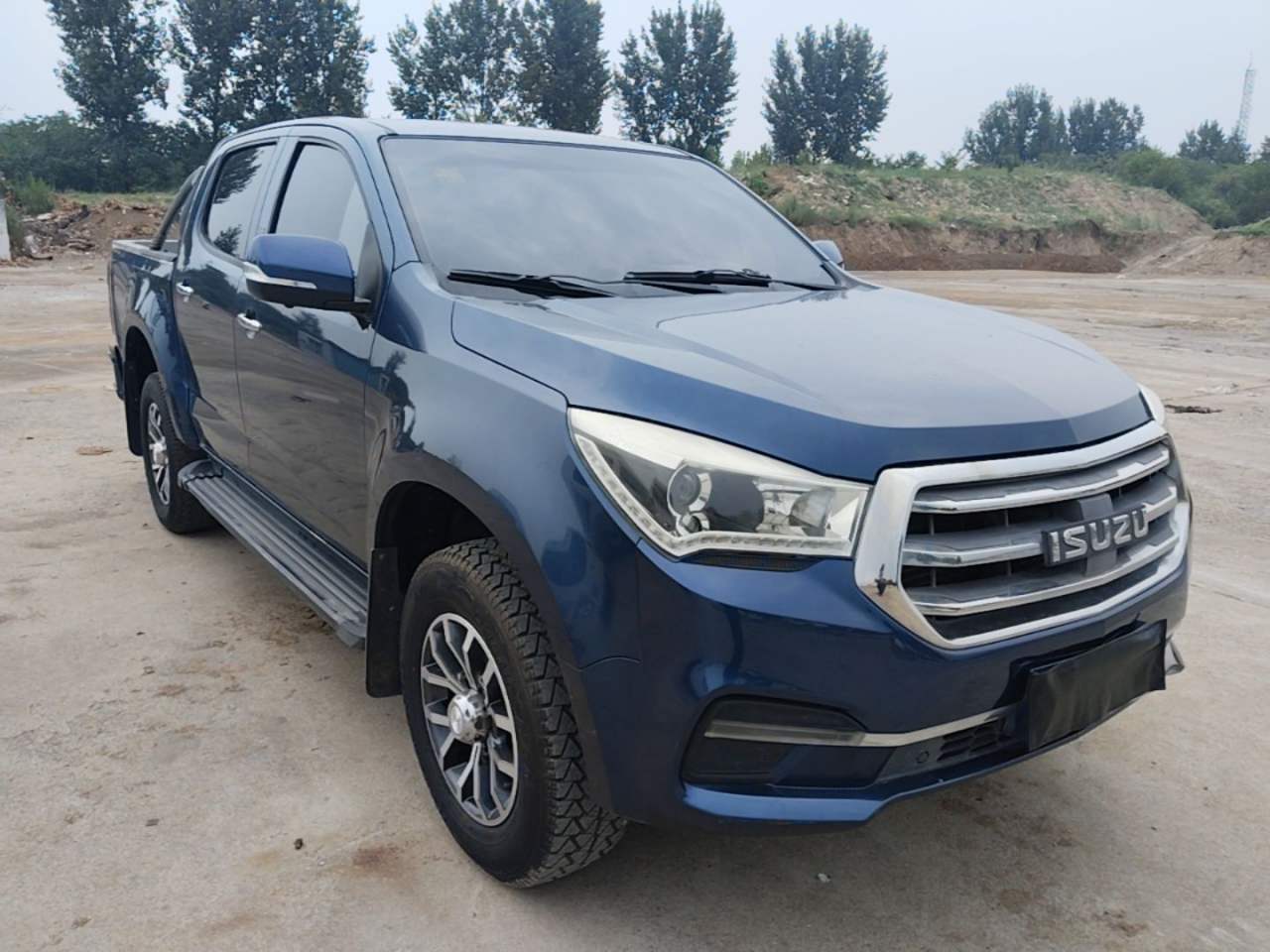 Isuzu TAGA - фото 4