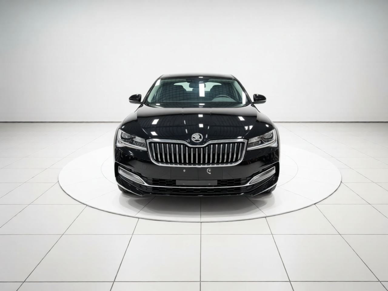 Skoda Superb - фото 1