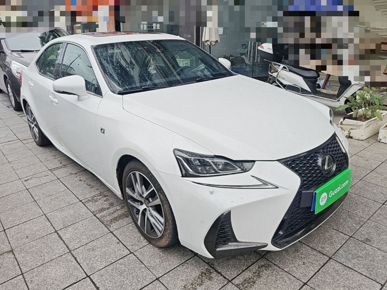 Lexus IS - фото 4