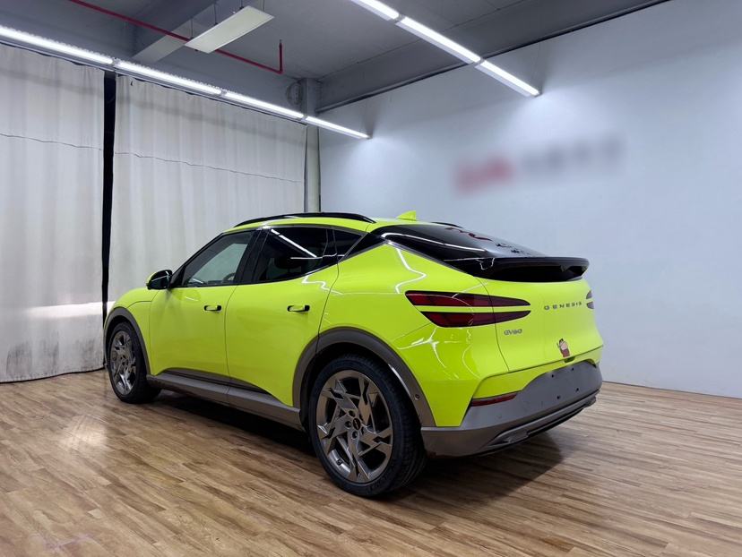 Genesis GV60 - фото 1