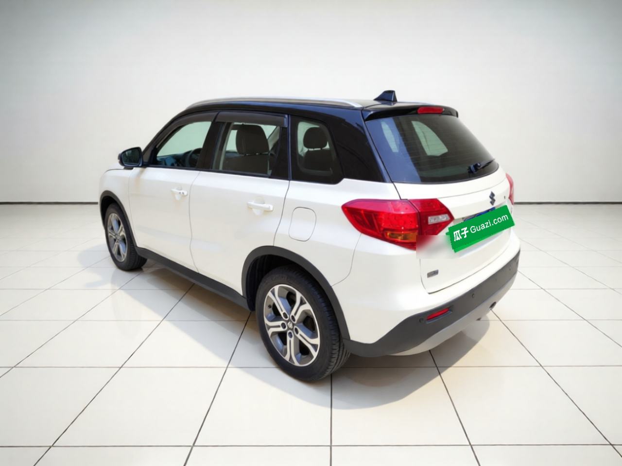 Suzuki Vitara - фото 3