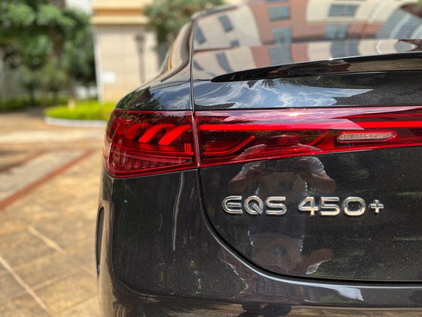 Mercedes-Benz EQS - фото 1