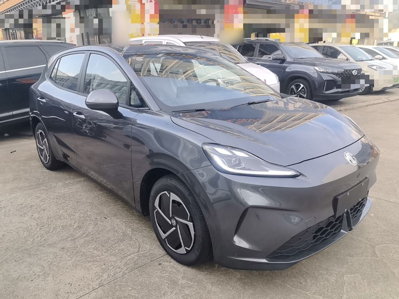 MG MG4 EV - фото 4