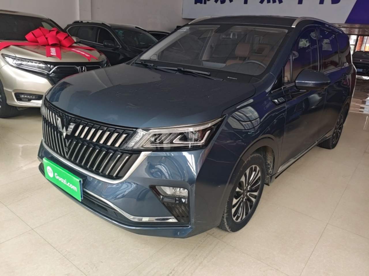 Wuling Jiachen - фото 0