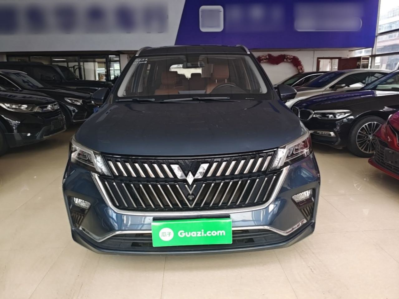 Wuling Jiachen - фото 1