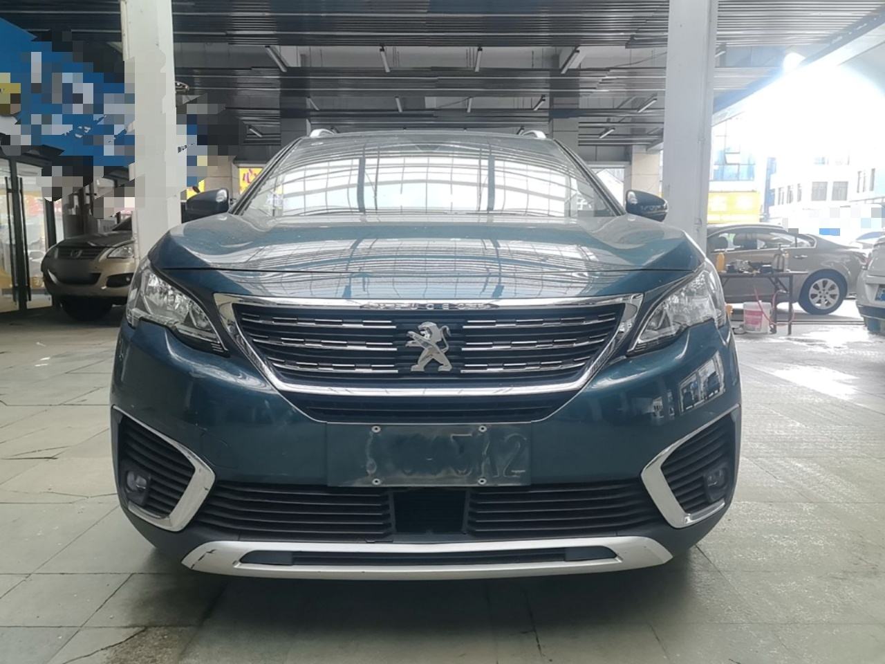 Peugeot 5008 - фото 1