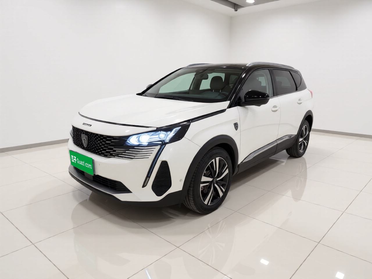 Peugeot 5008 - фото 0
