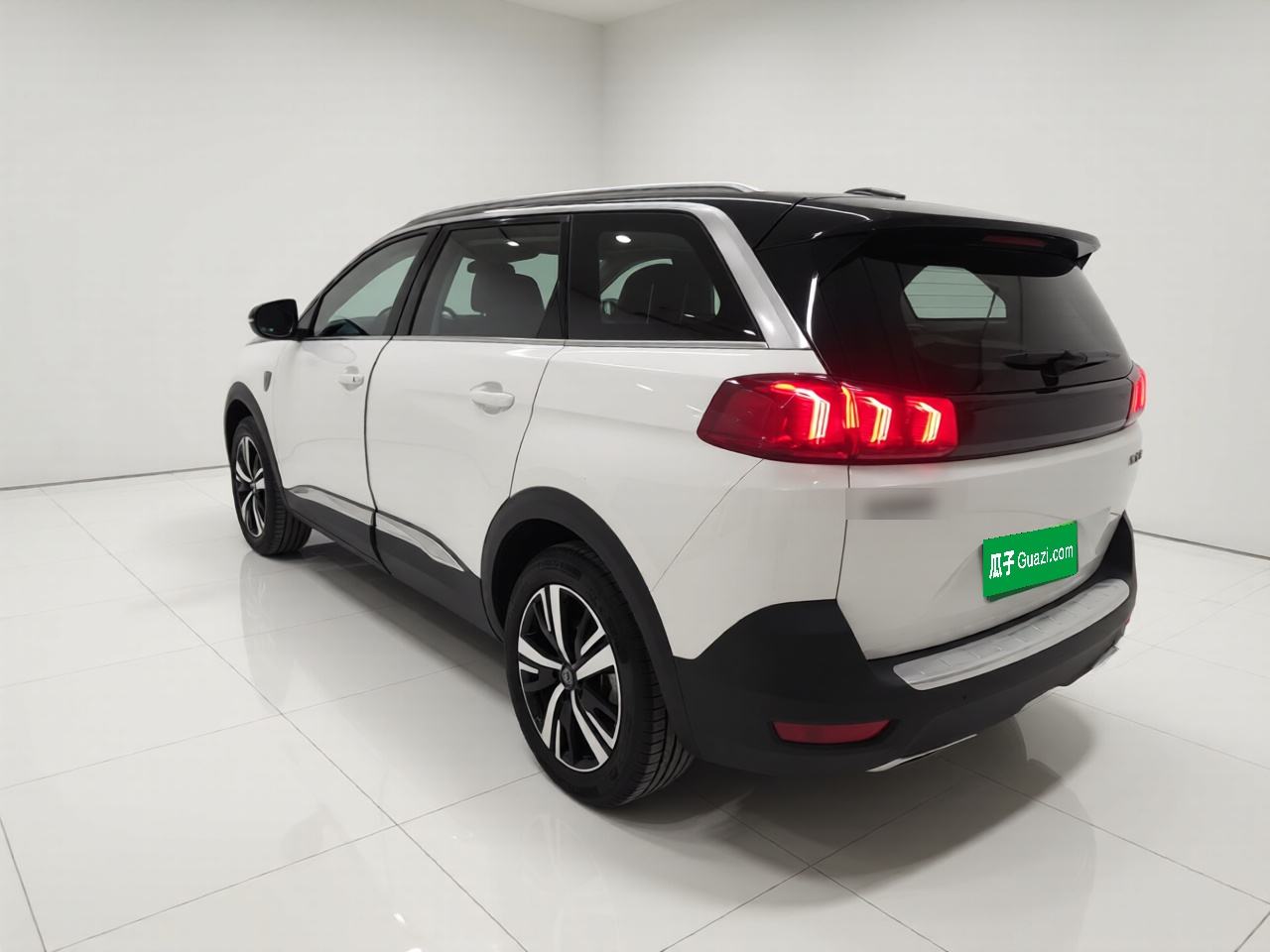 Peugeot 5008 - фото 3