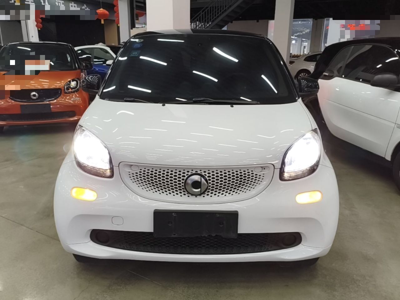 smart fortwo - фото 1