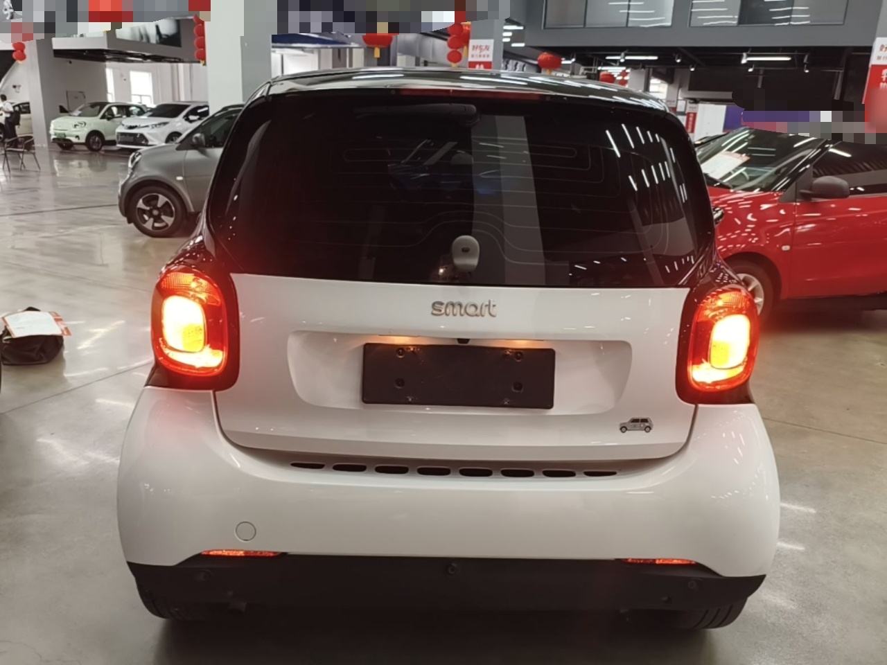 smart fortwo - фото 2