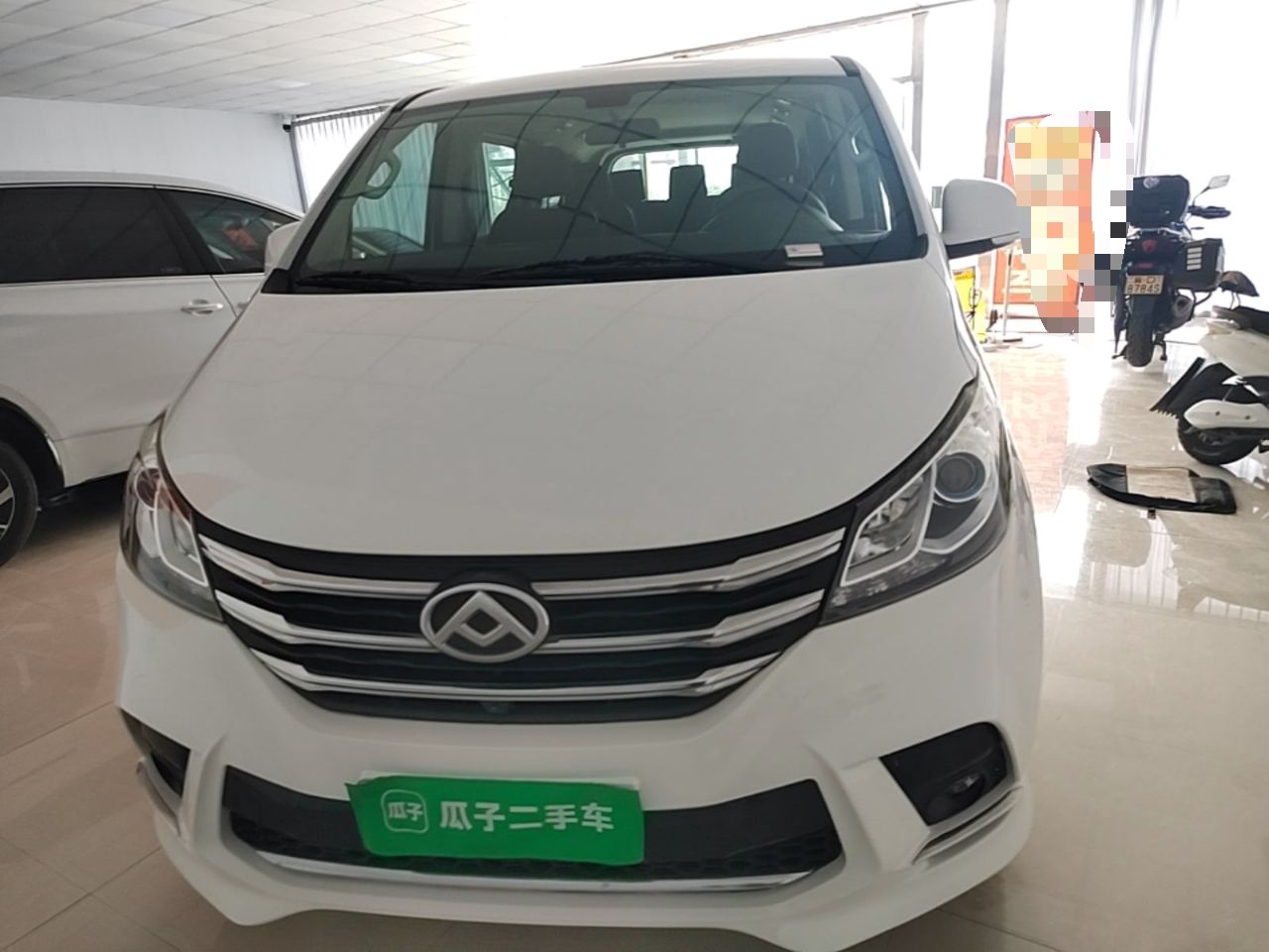 Maxus G10 - фото 1