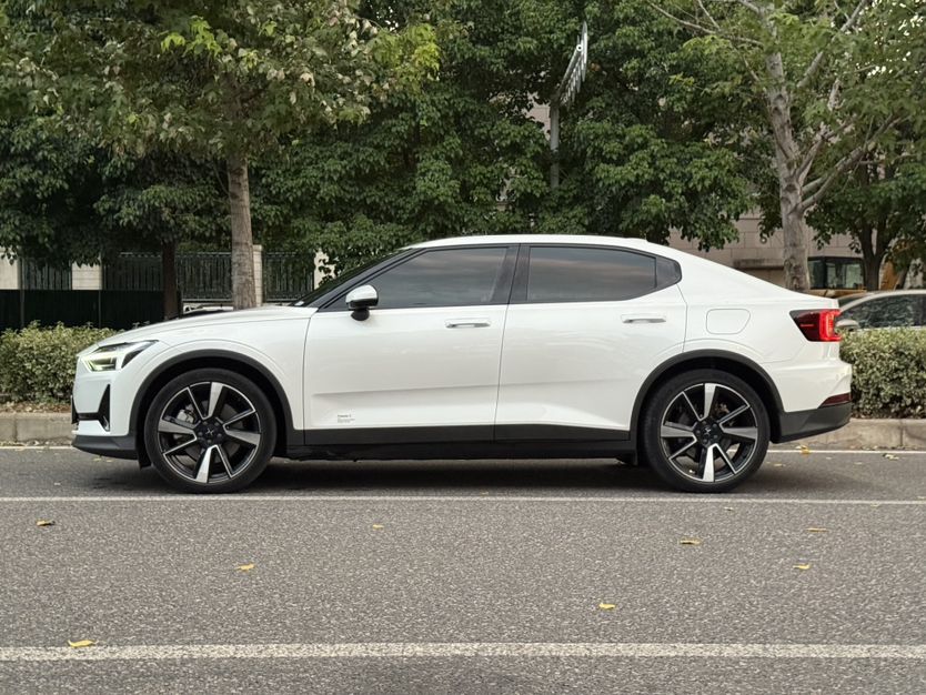 Polestar 2 - фото 3