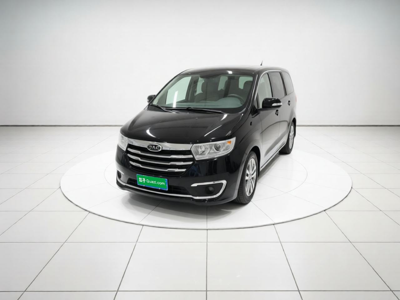 JAC Refine M3 - фото 1