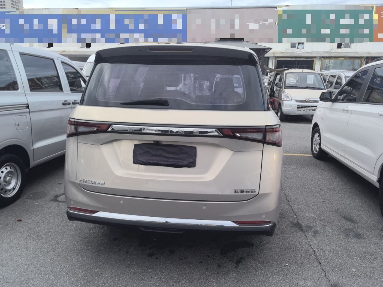 Wuling Jiachen - фото 4