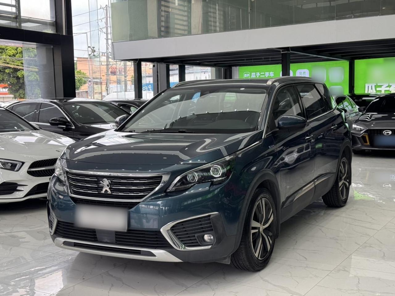 Peugeot 5008 - фото 0