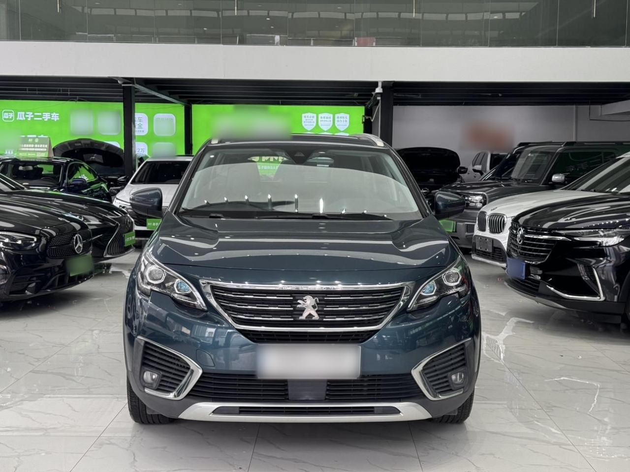 Peugeot 5008 - фото 1