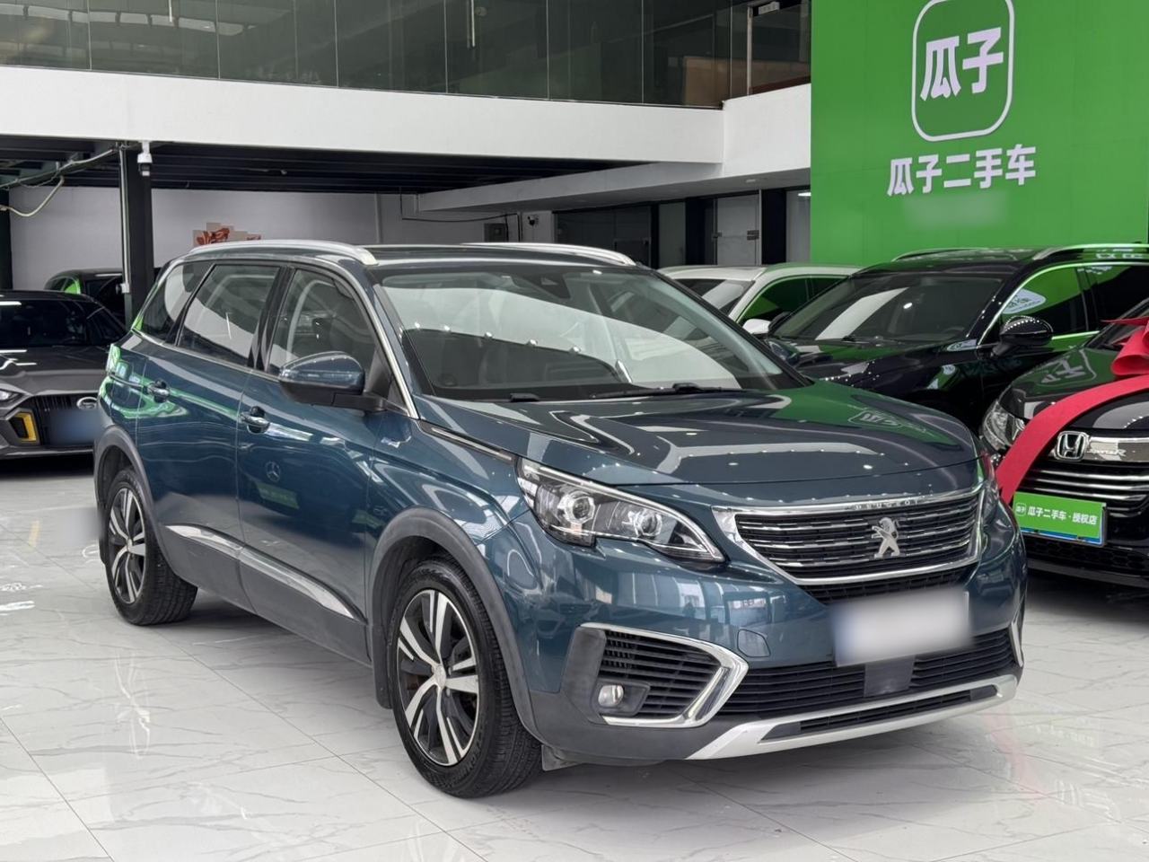 Peugeot 5008 - фото 2