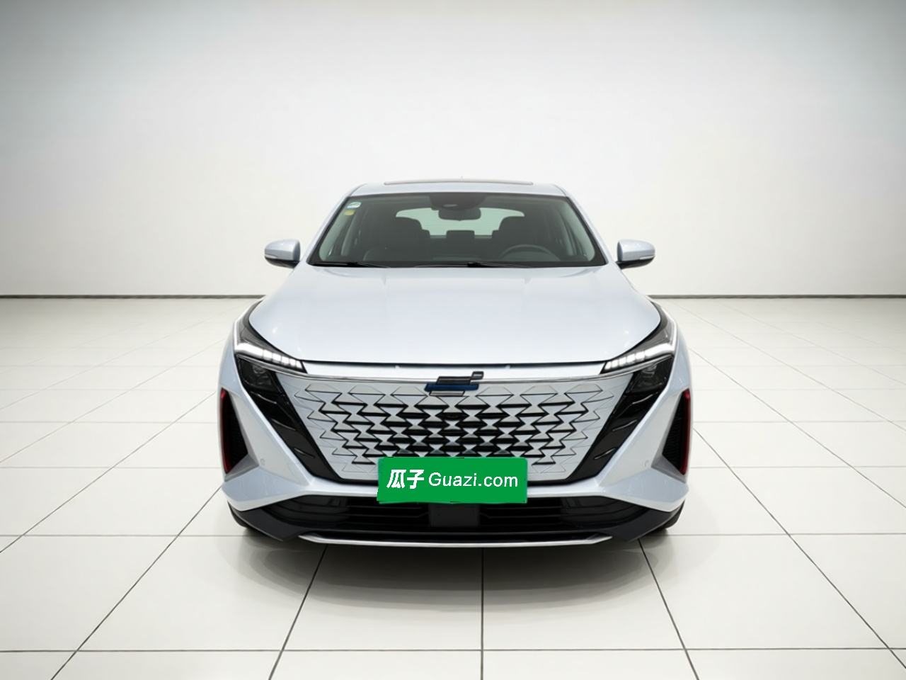 Changan Oshan Z6 - фото 1