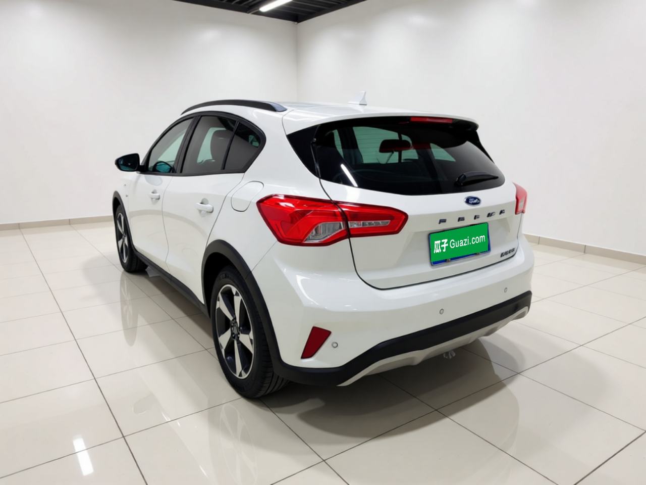 Ford Active - фото 3