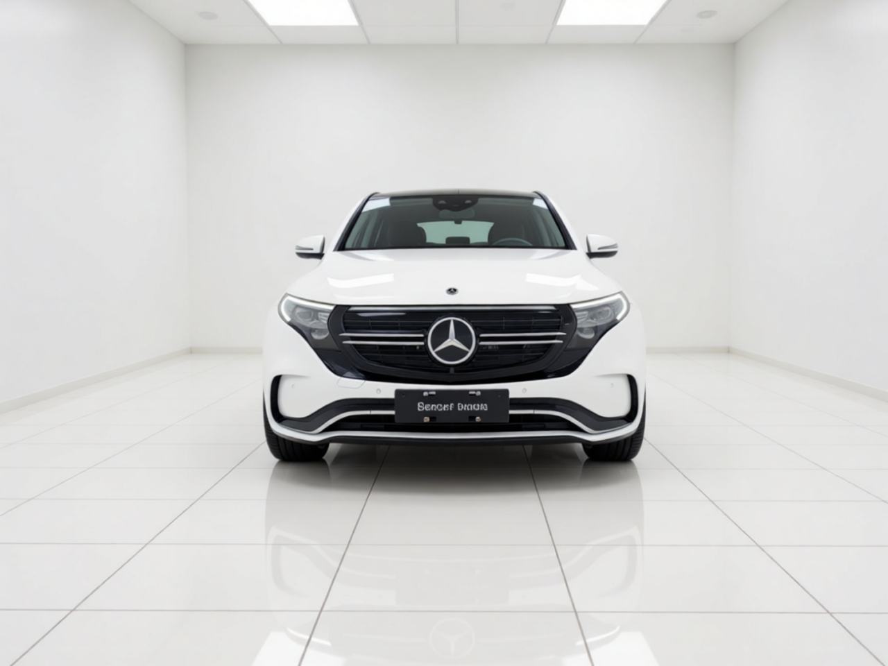 Mercedes-Benz EQC - фото 1