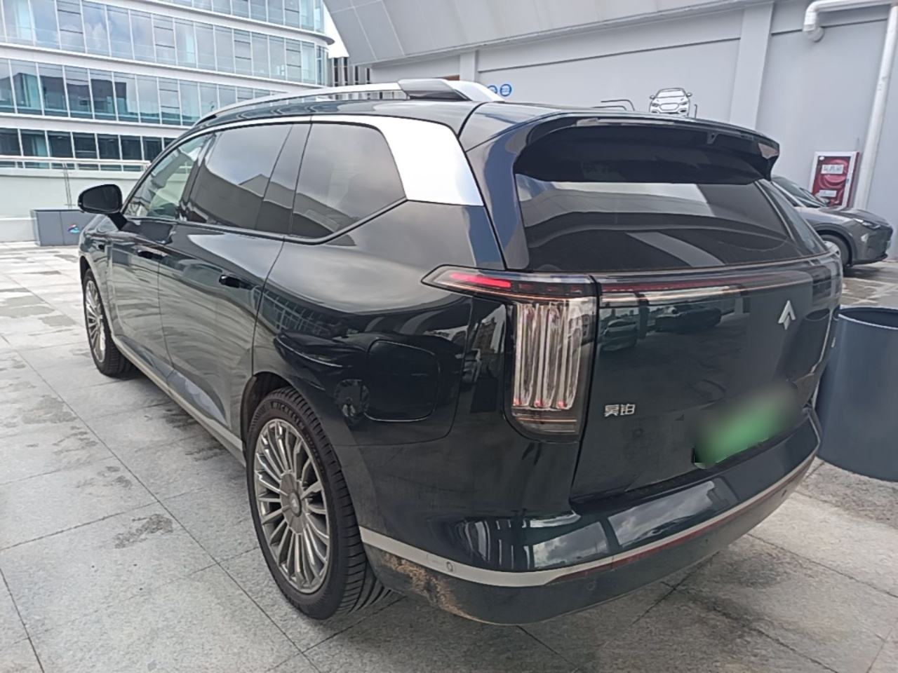 GAC Hyptec HL - фото 3