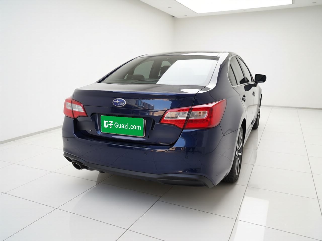 Subaru Legacy - фото 3