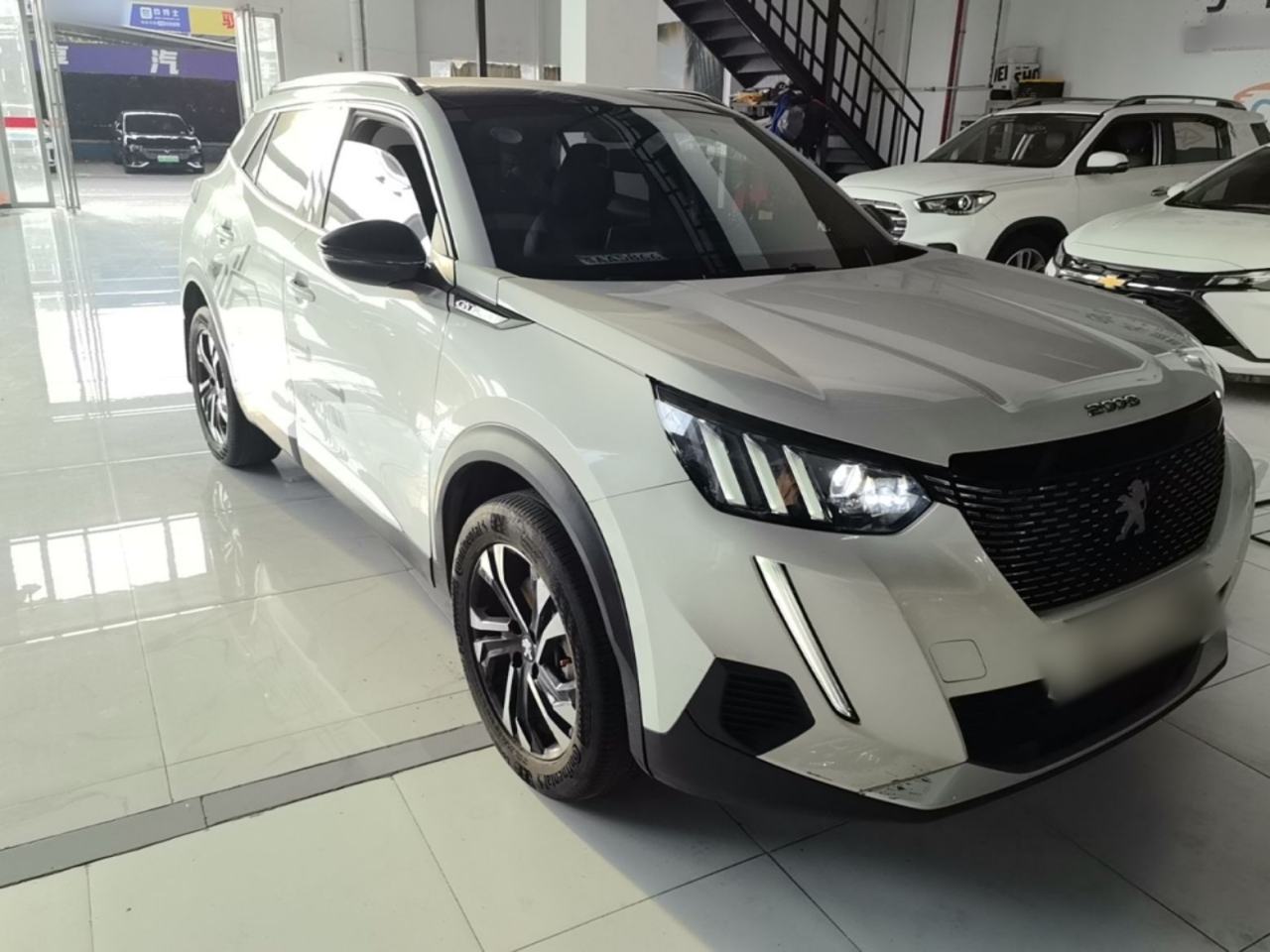 Peugeot 2008 - фото 2