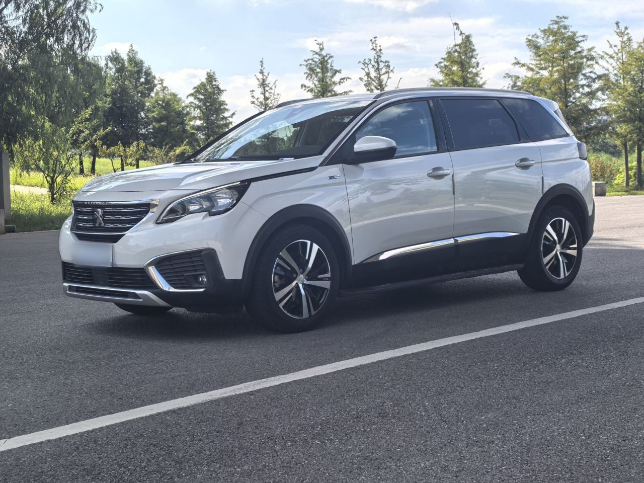 Peugeot 5008 - фото 0