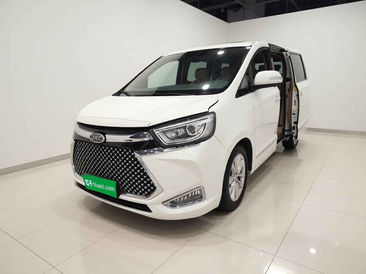 JAC Refine Refine L6 MAX - фото 0