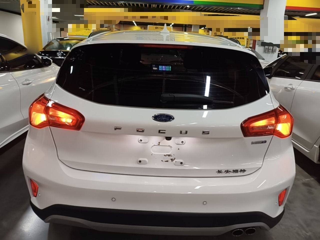 Ford Active - фото 2